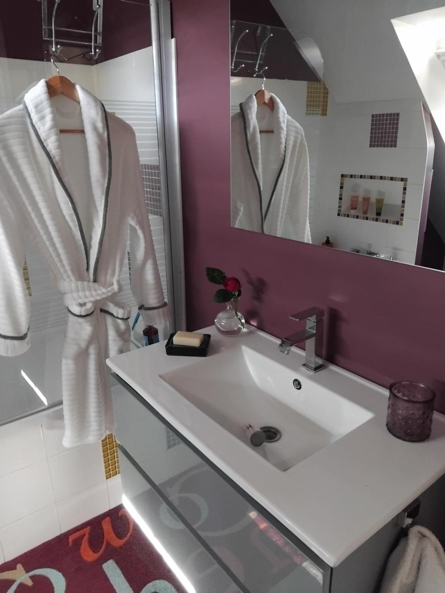 Chambre Dans Un Ecrin De Verdure Angrie Extérieur photo
